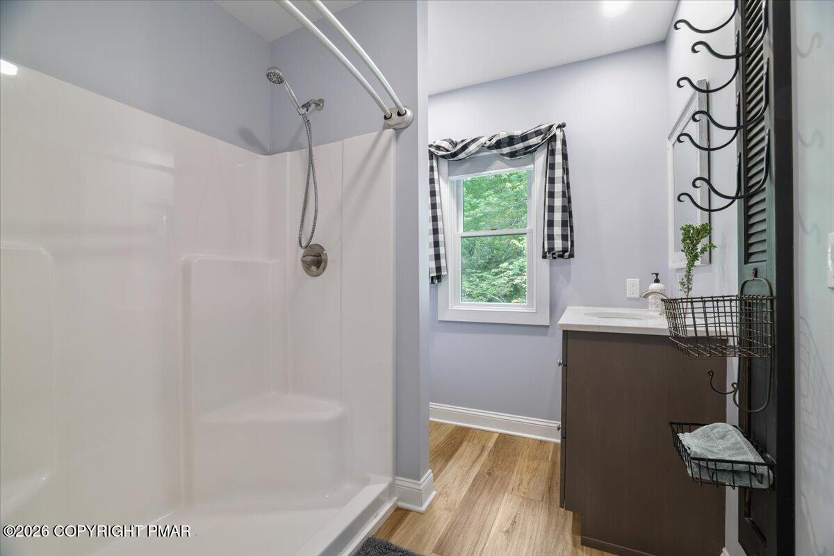 148 N Lake Drive Property Photo 27