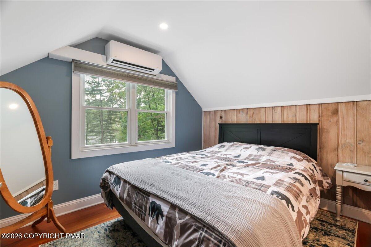 148 N Lake Drive Property Photo 30