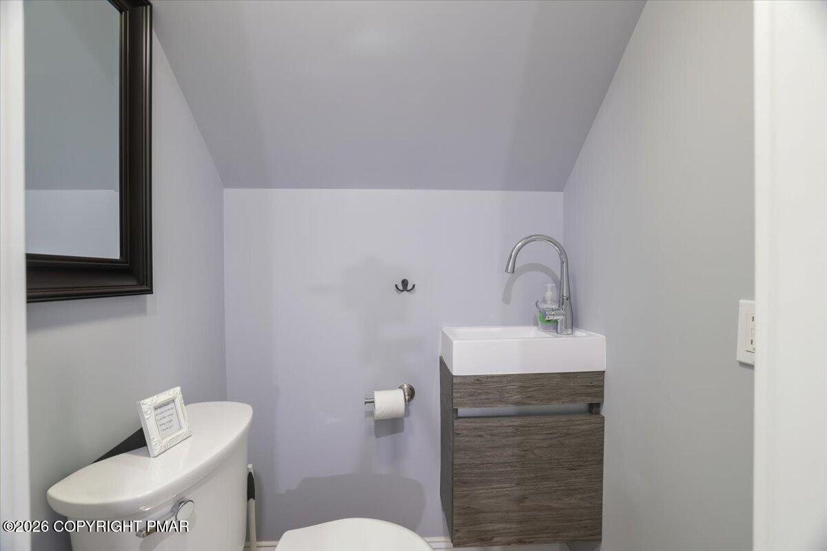 148 N Lake Drive Property Photo 34
