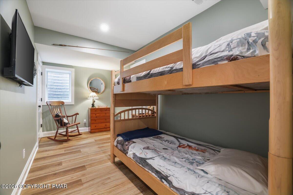 148 N Lake Drive Property Photo 38