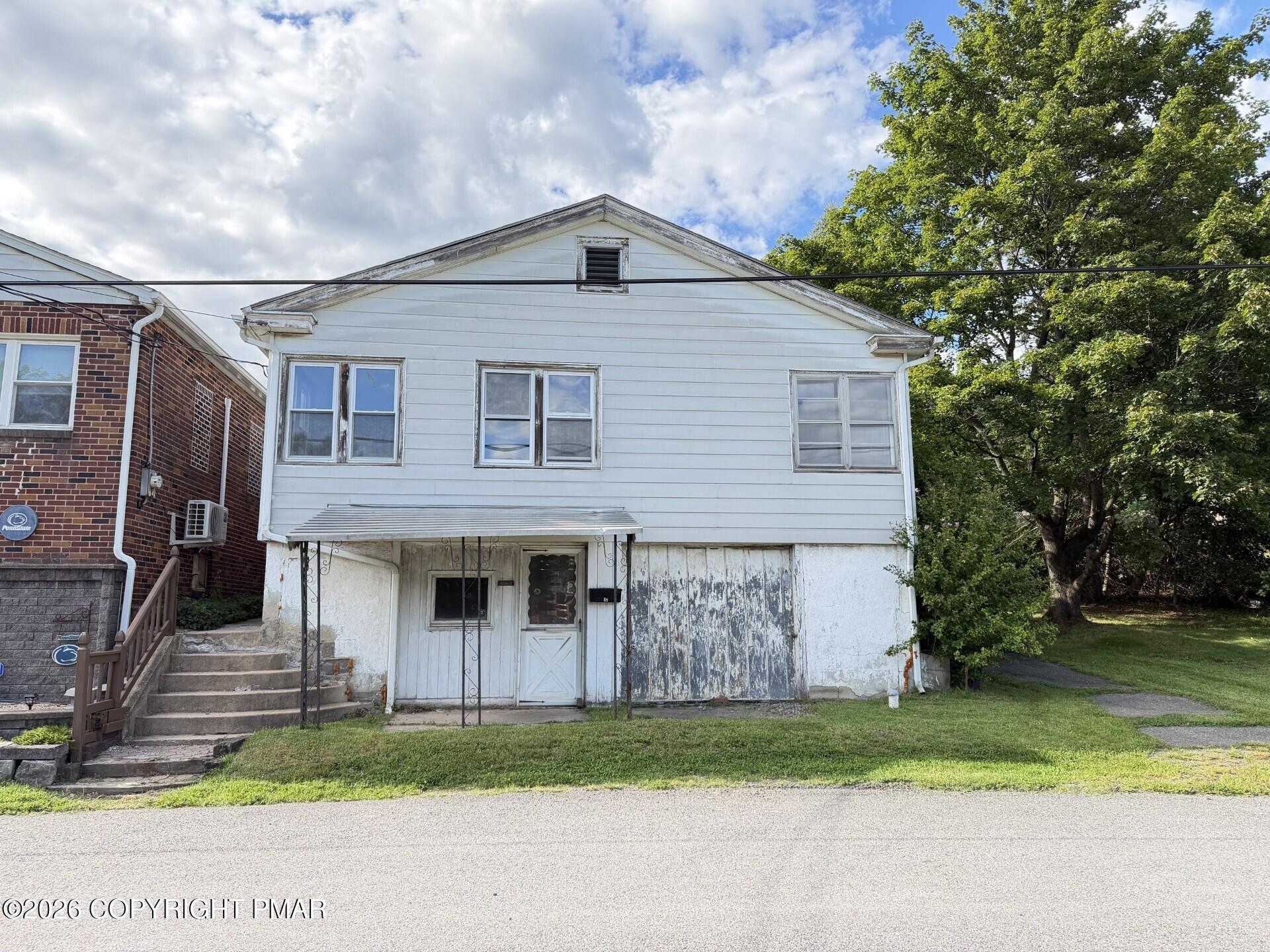 17 E Mussmano Avenue Property Photo 3