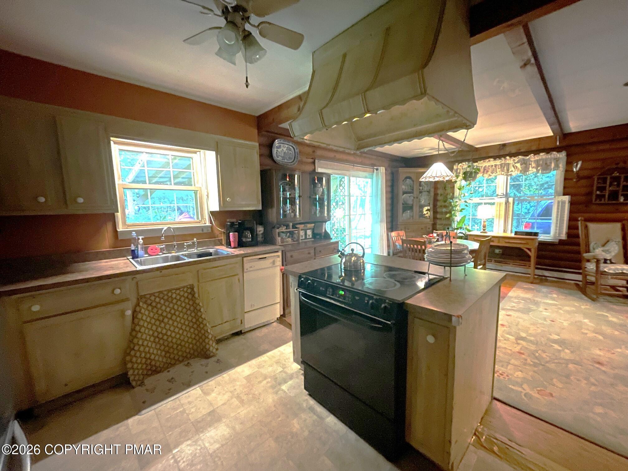 25 Shelly Court Property Photo 10