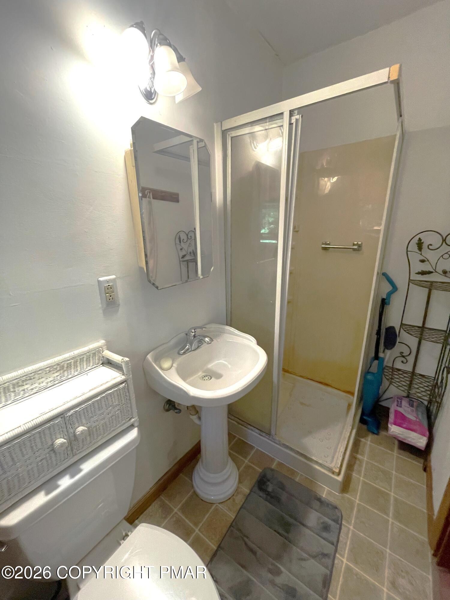 25 Shelly Court Property Photo 14