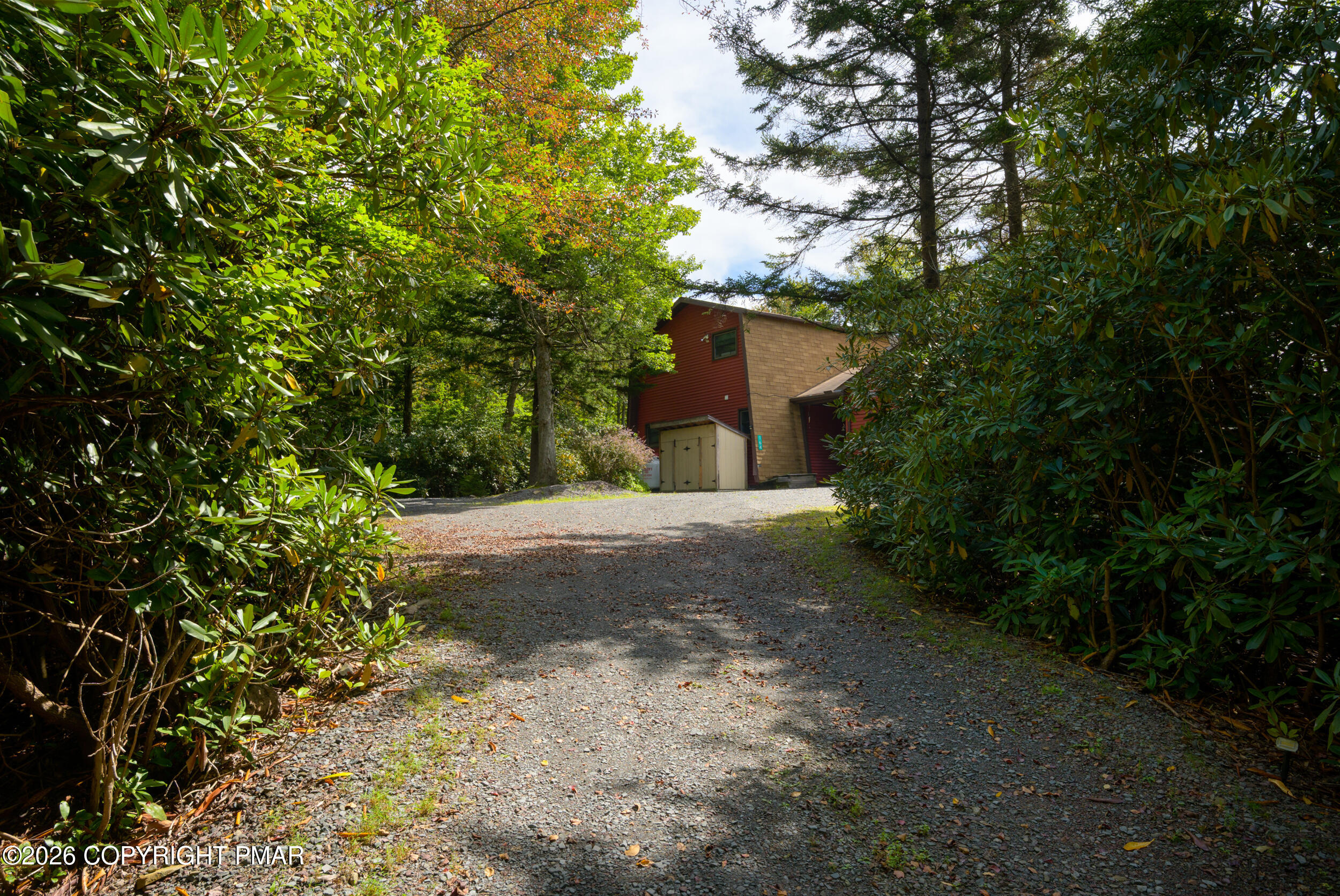 164 Iroquois Trail Property Photo 3