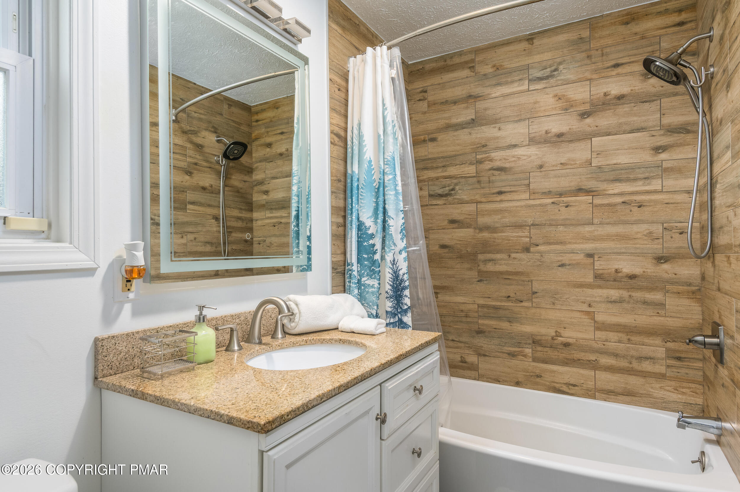 164 Iroquois Trail Property Photo 8