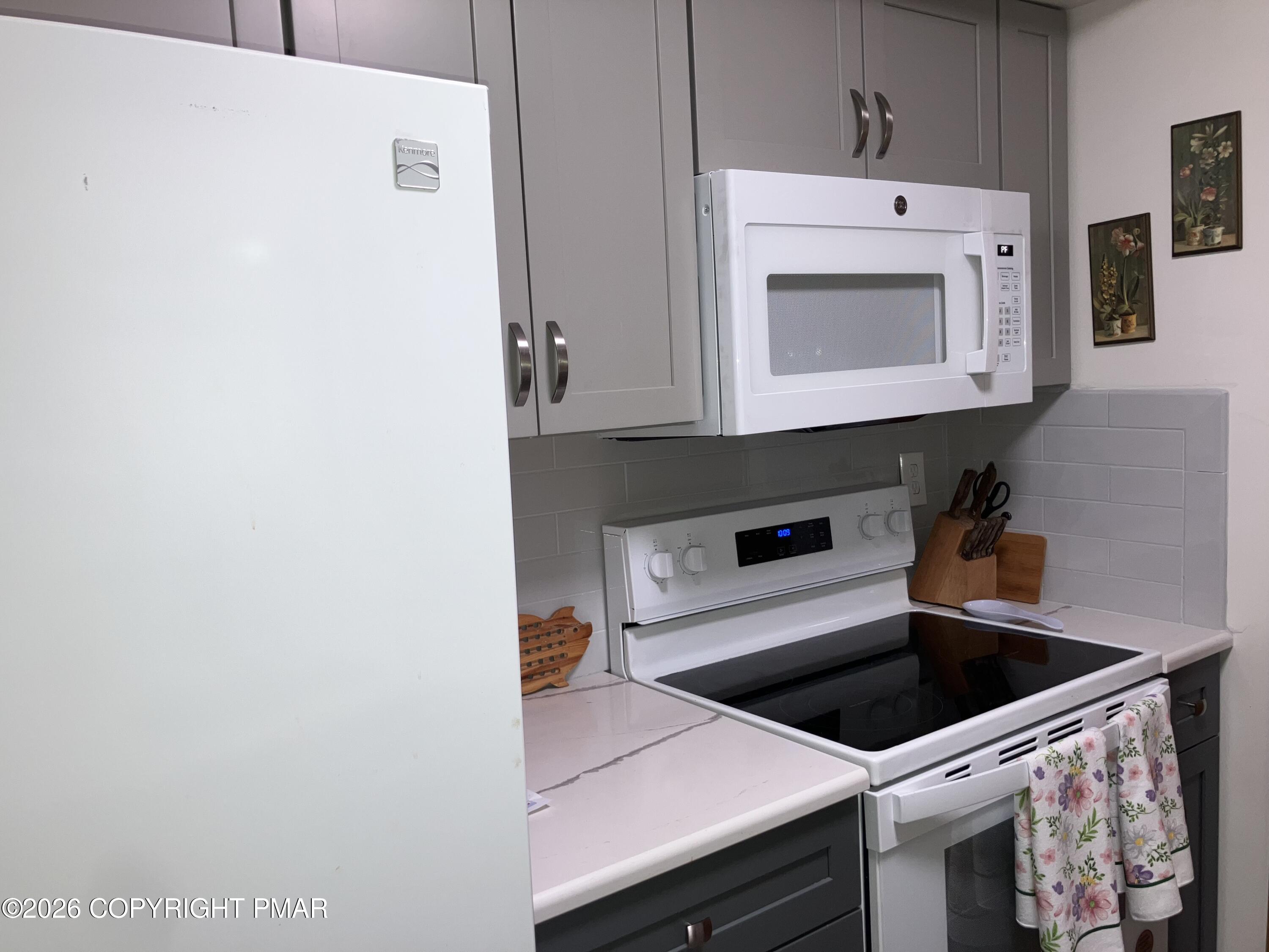 137 Aspen Road Property Photo 8