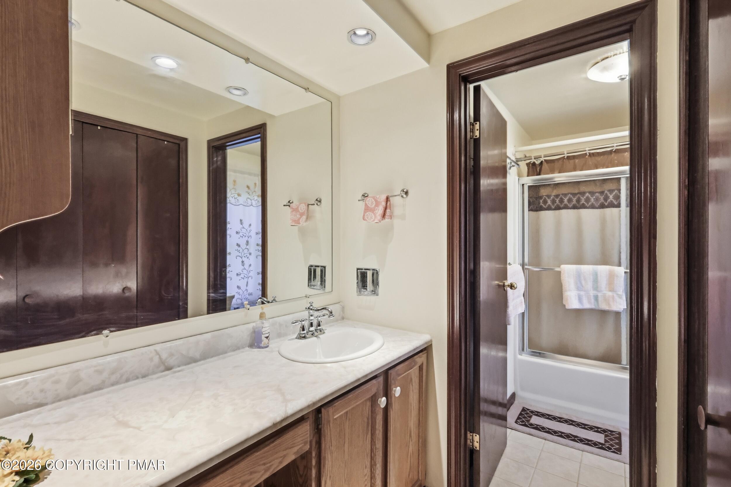 3 Devonshire Lane Property Photo 13