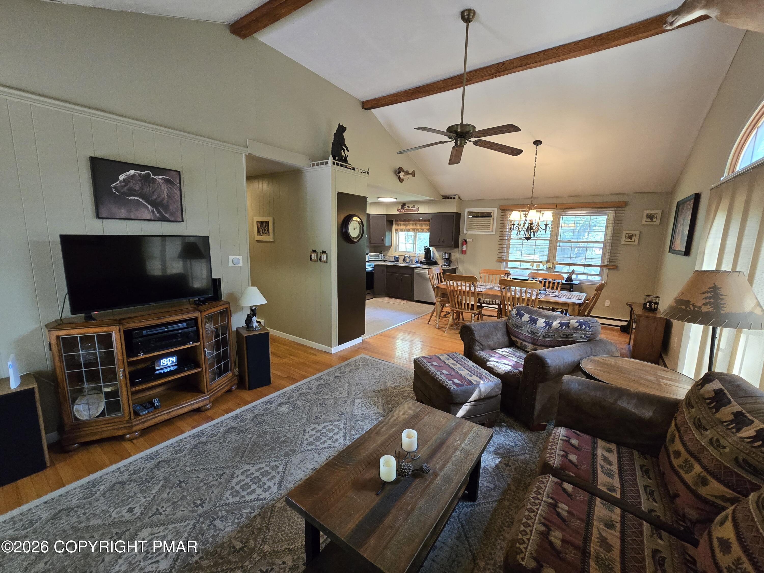 156 Pineknoll Drive Property Photo 5