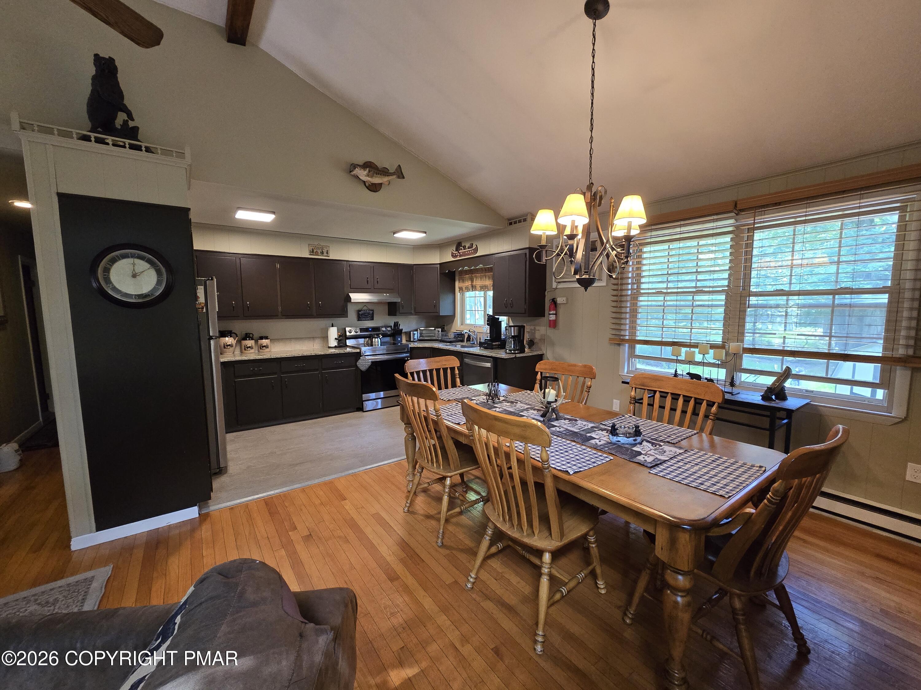 156 Pineknoll Drive Property Photo 6