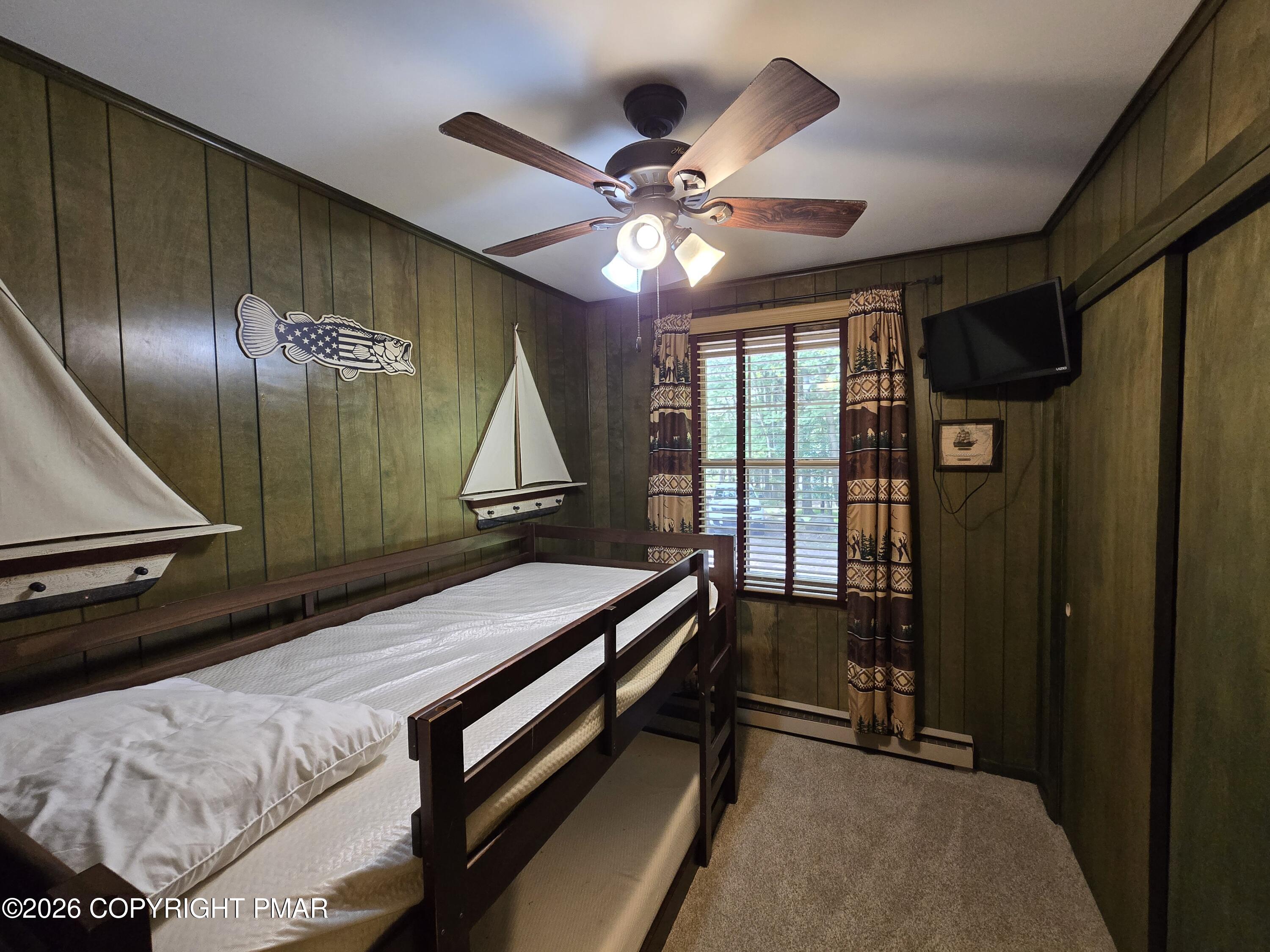 156 Pineknoll Drive Property Photo 16