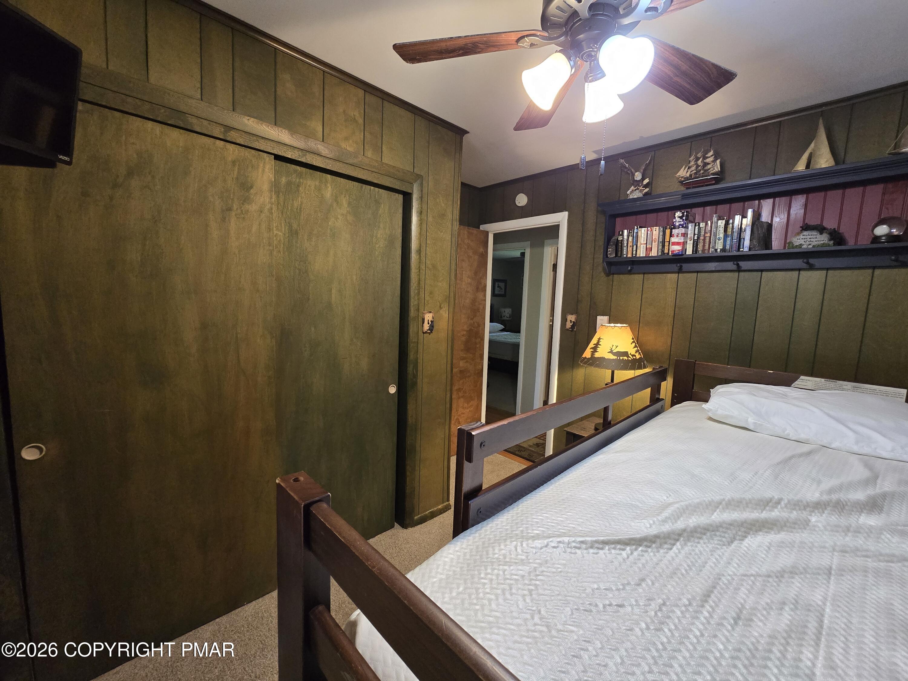 156 Pineknoll Drive Property Photo 17