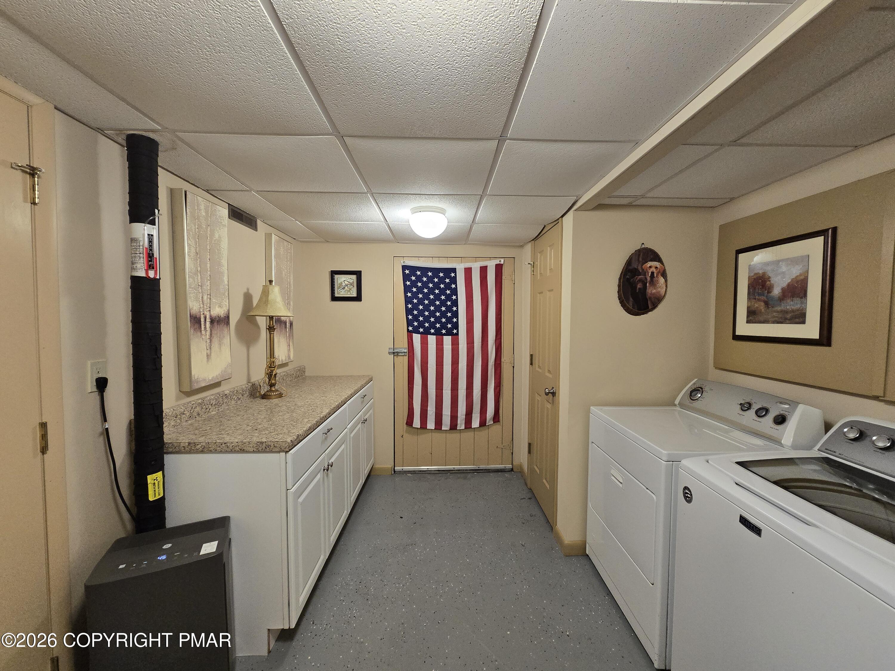 156 Pineknoll Drive Property Photo 23