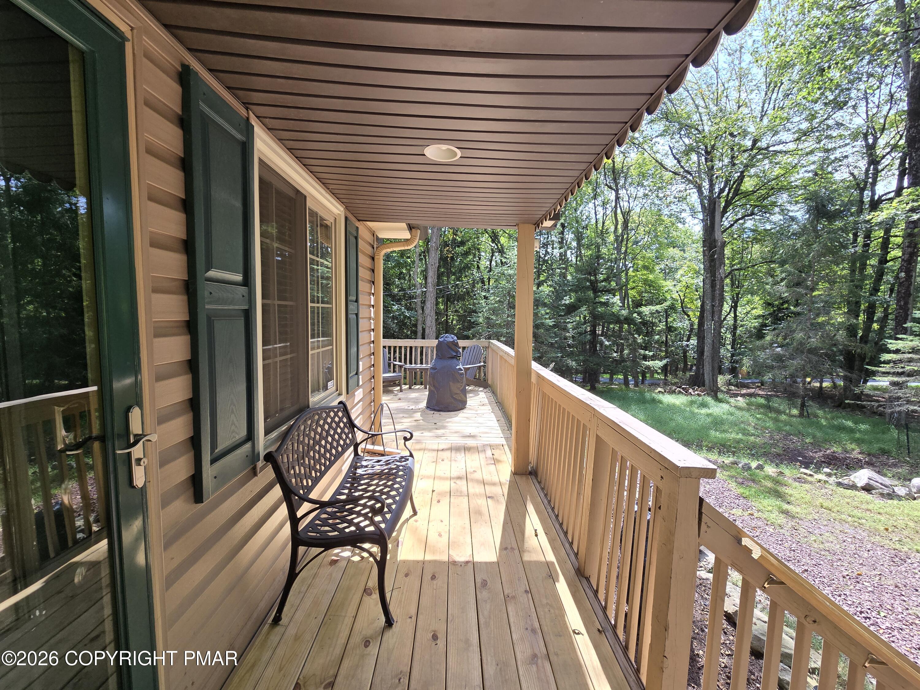 156 Pineknoll Drive Property Photo 24