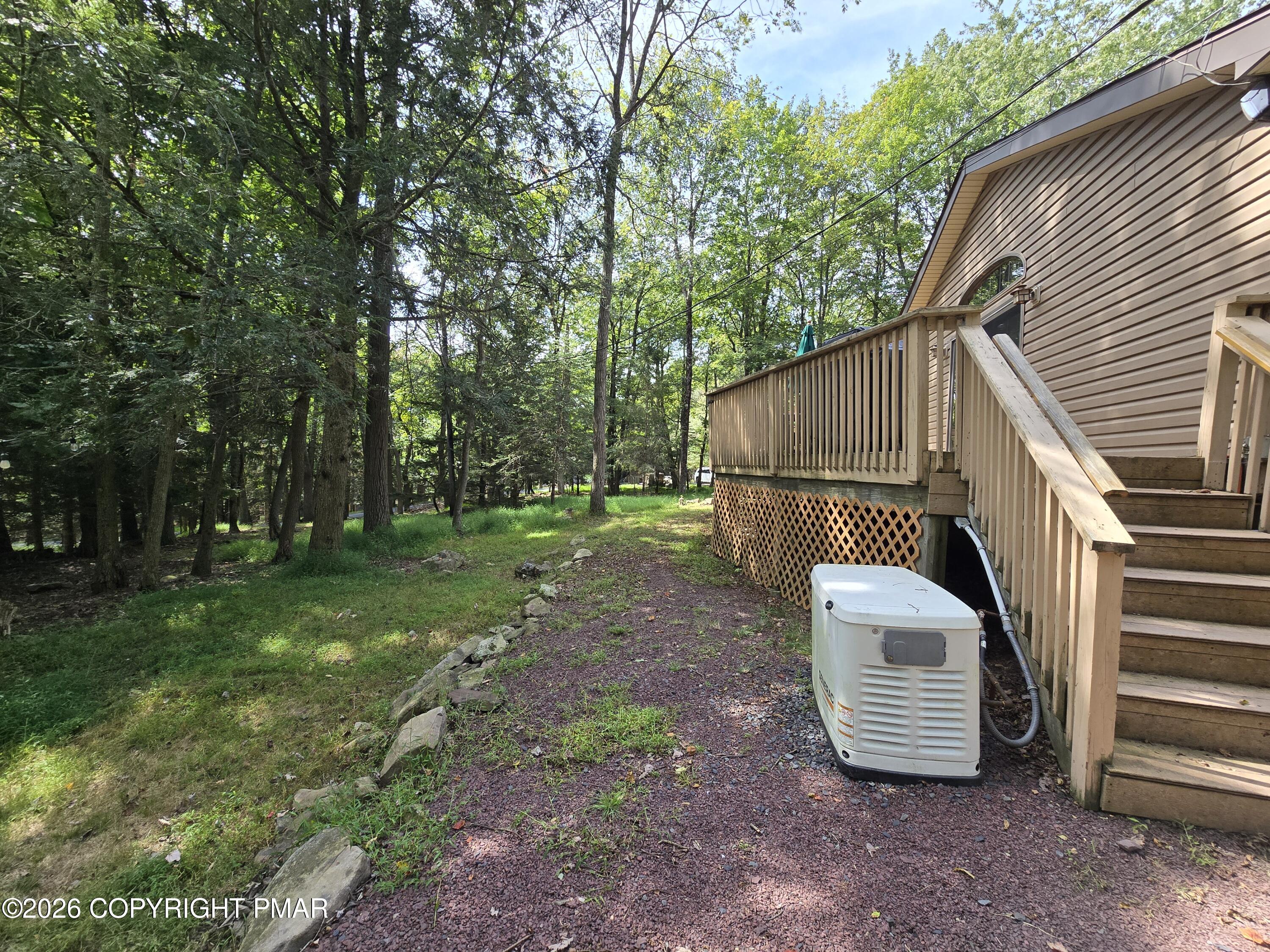 156 Pineknoll Drive Property Photo 34