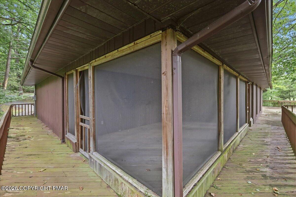 1586 Sullivan Trail Property Photo 34