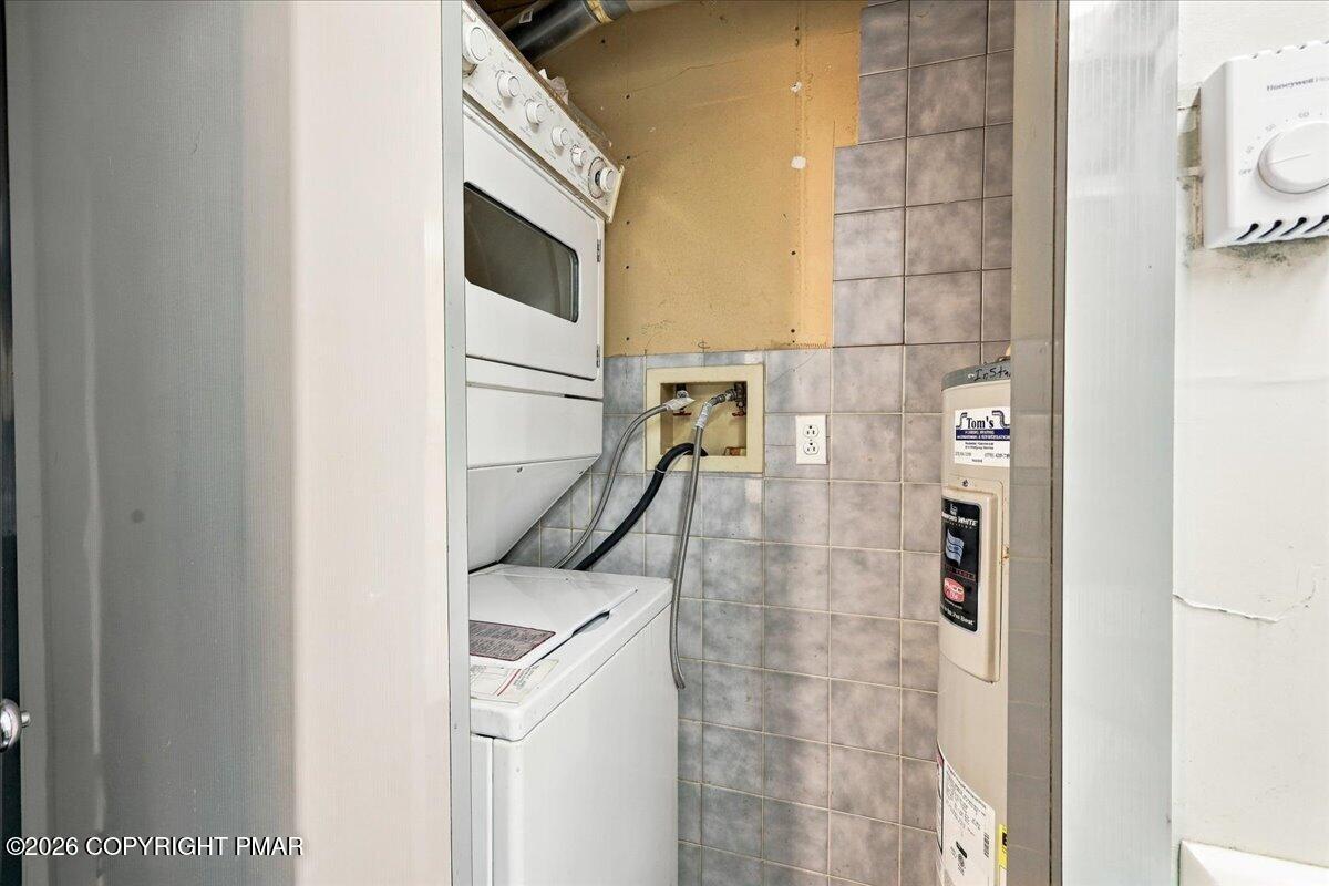 1586 Sullivan Trail Property Photo 41