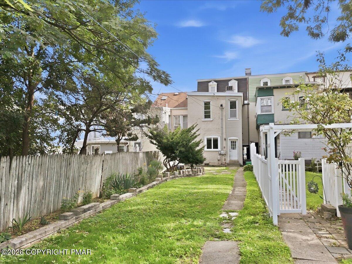 322 N Eighth Street Property Photo 63