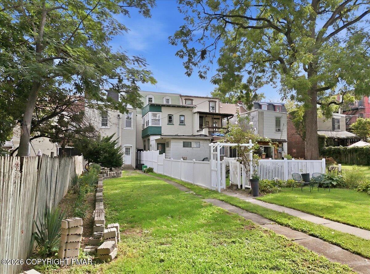 322 N Eighth Street Property Photo 64
