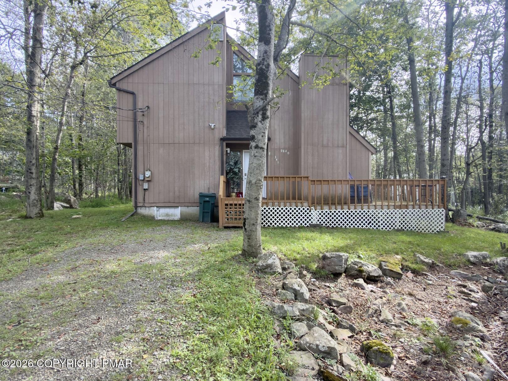 9840 Deerwood Drive Property Photo 1