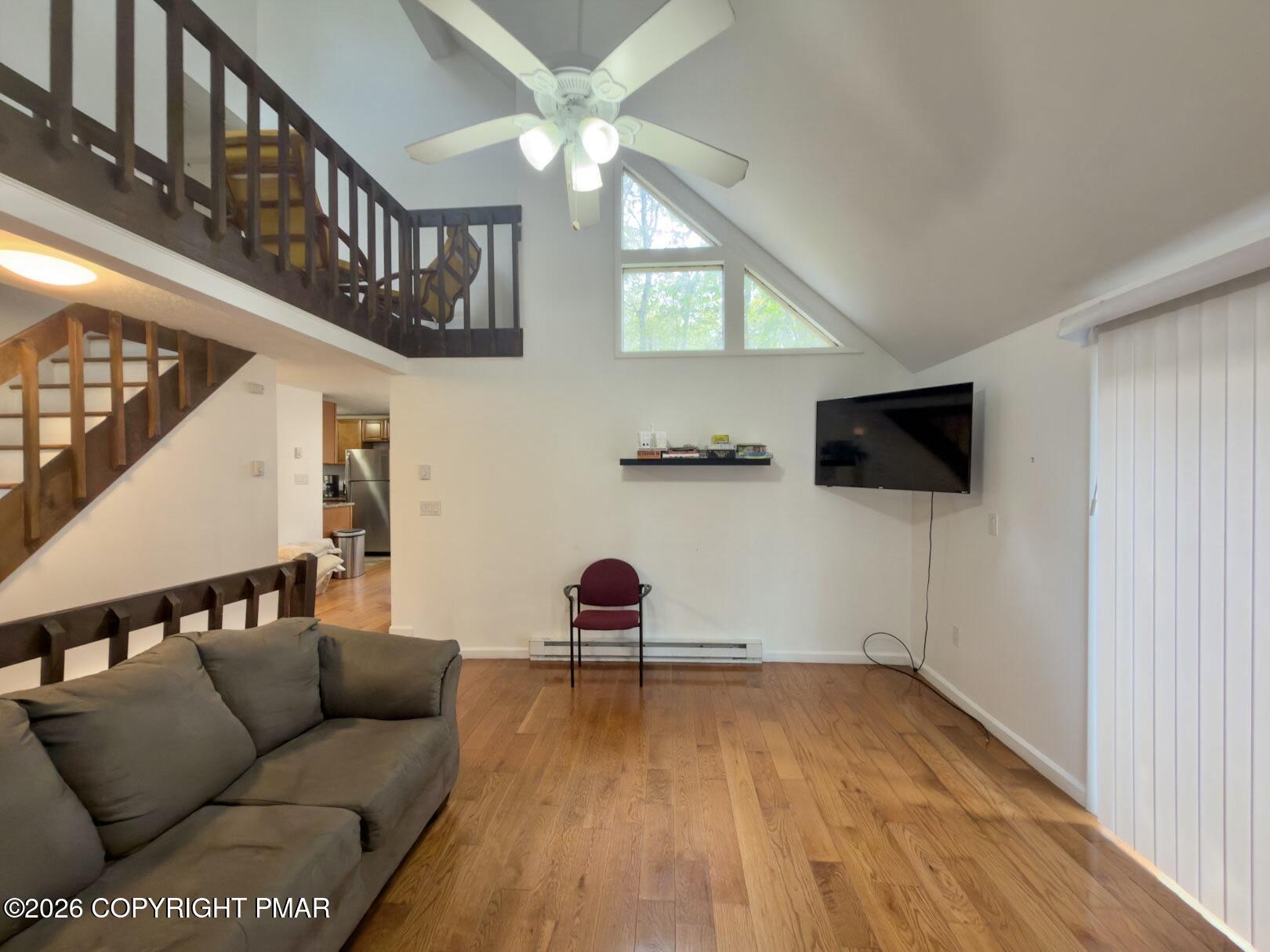 9840 Deerwood Drive Property Photo 4