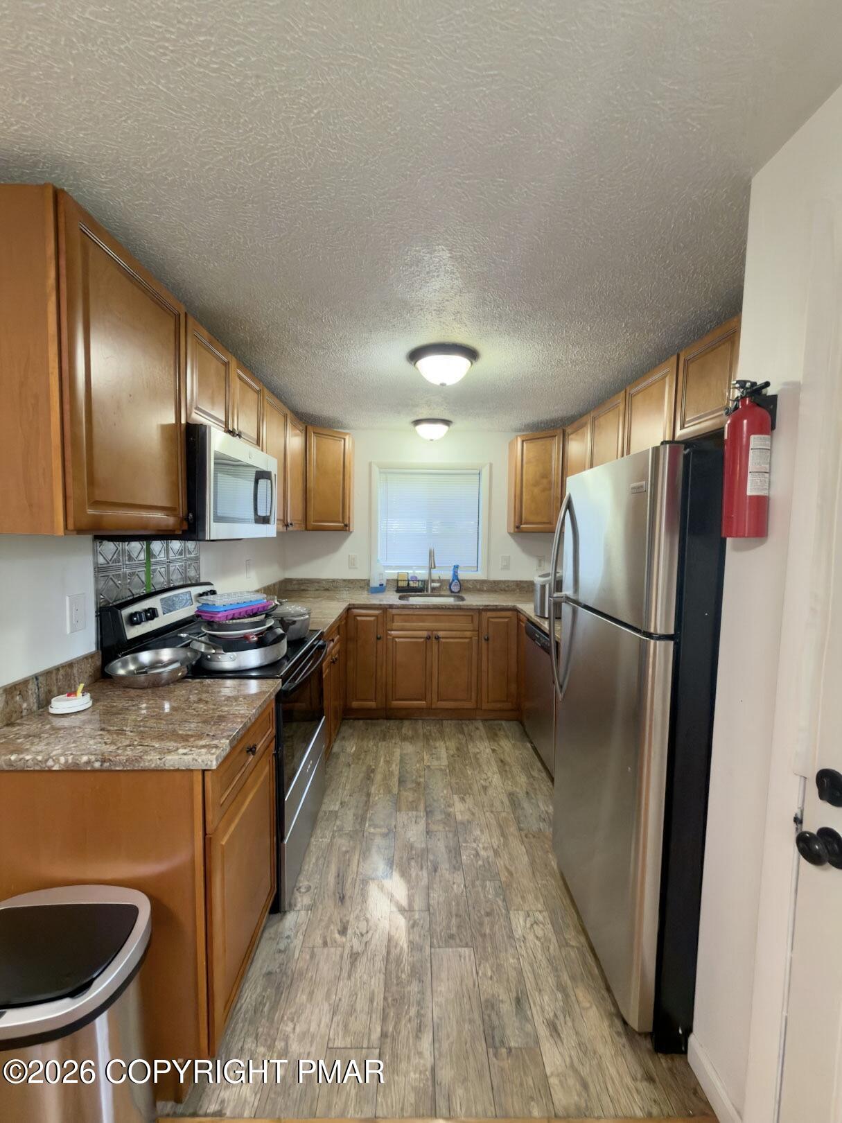 9840 Deerwood Drive Property Photo 6