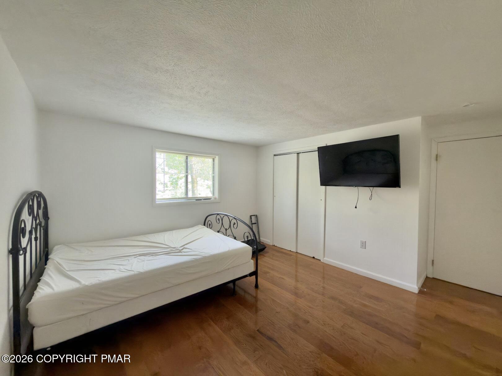 9840 Deerwood Drive Property Photo 15
