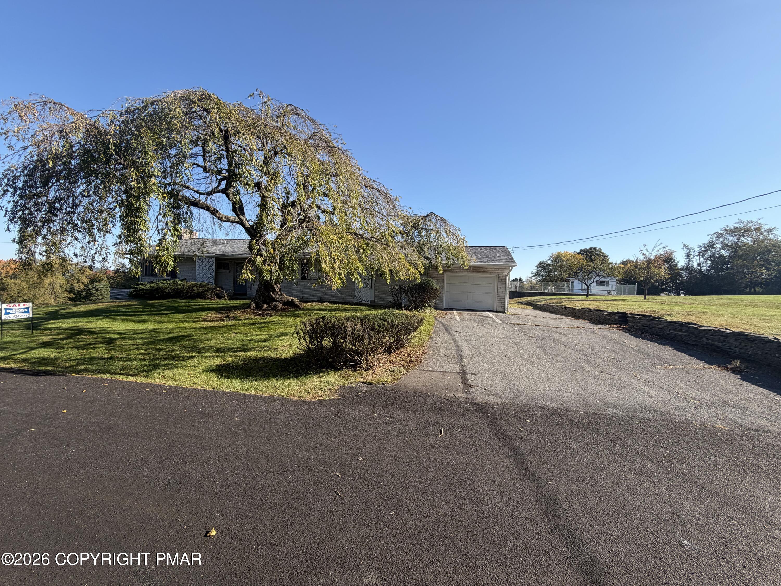 1016 Lindbergh Avenue Property Photo 3