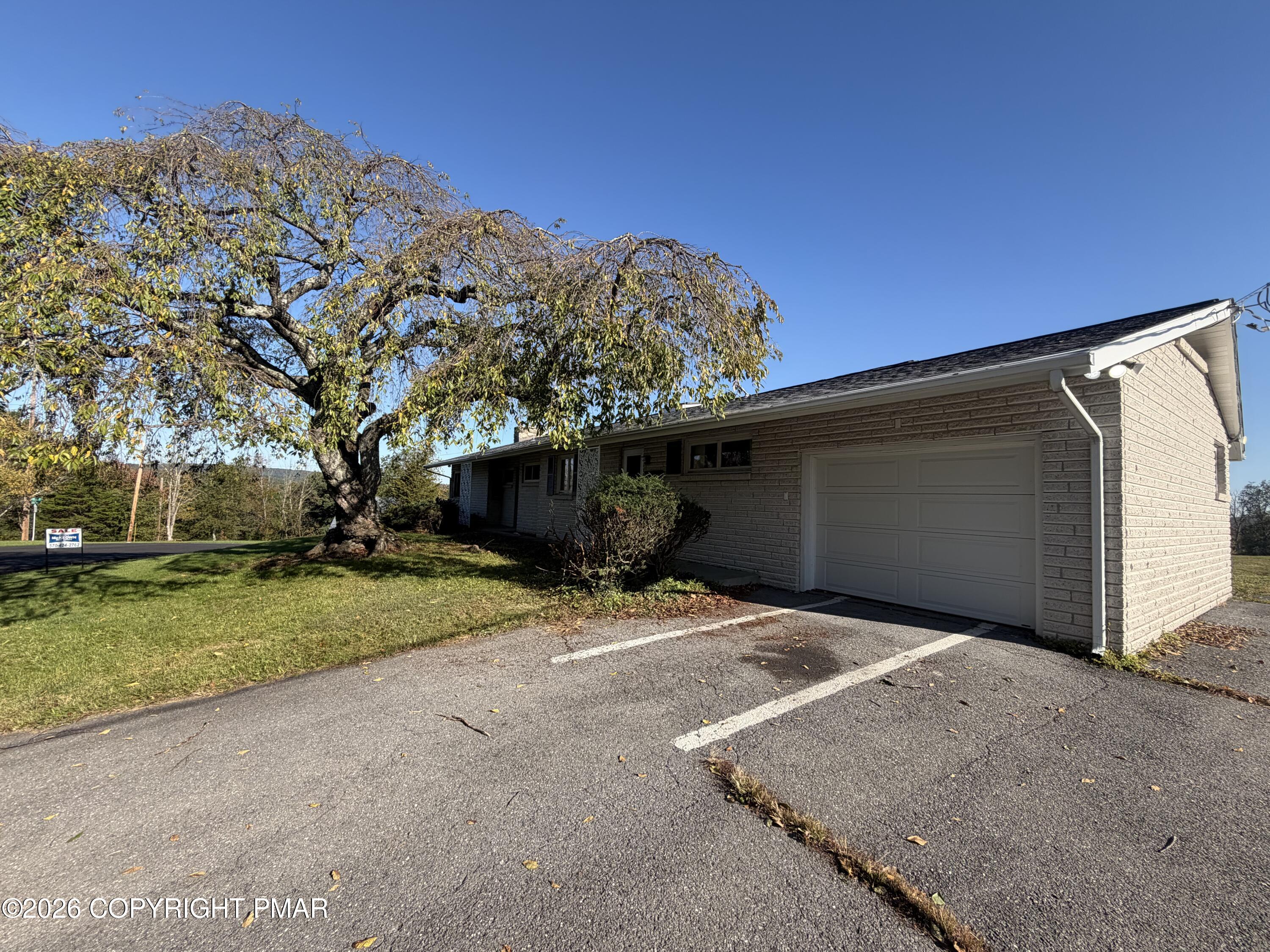 1016 Lindbergh Avenue Property Photo 4