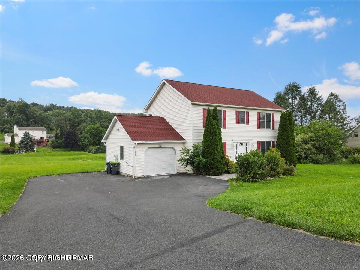 1427 Route 715 Property Photo 4
