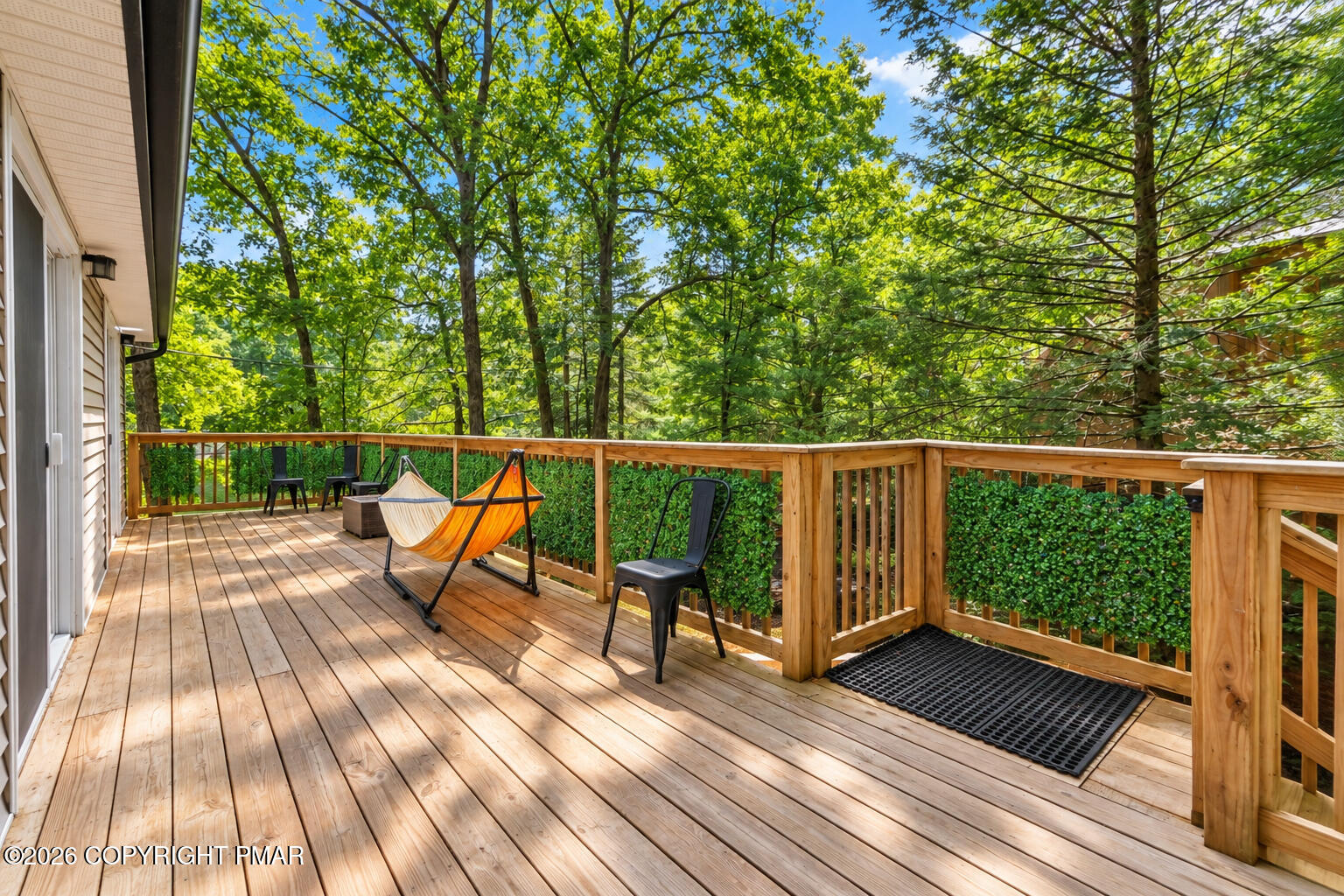 245 Somerset Drive Property Photo 4