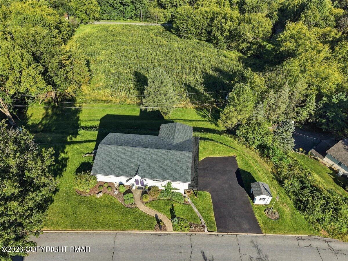 7121 Kingstead Drive Property Photo 7