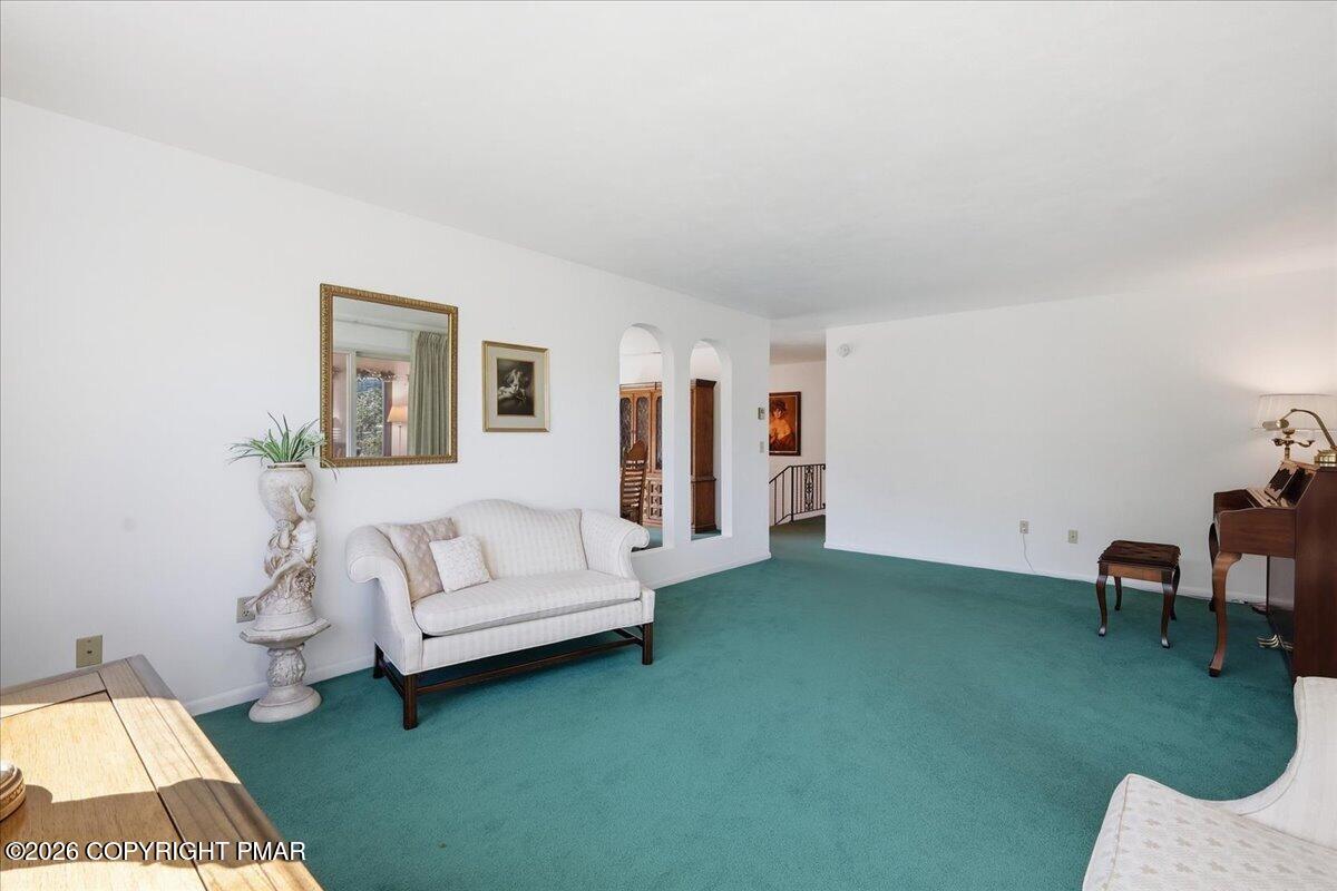 7121 Kingstead Drive Property Photo 11