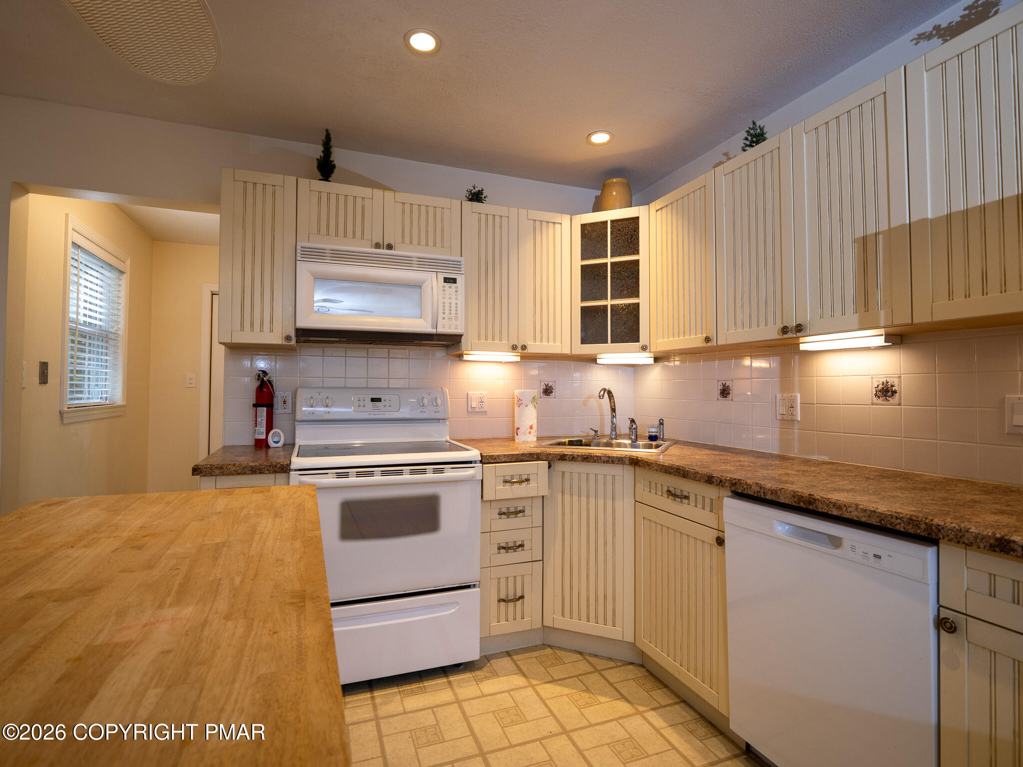3436 Skycloud Drive Property Photo 15
