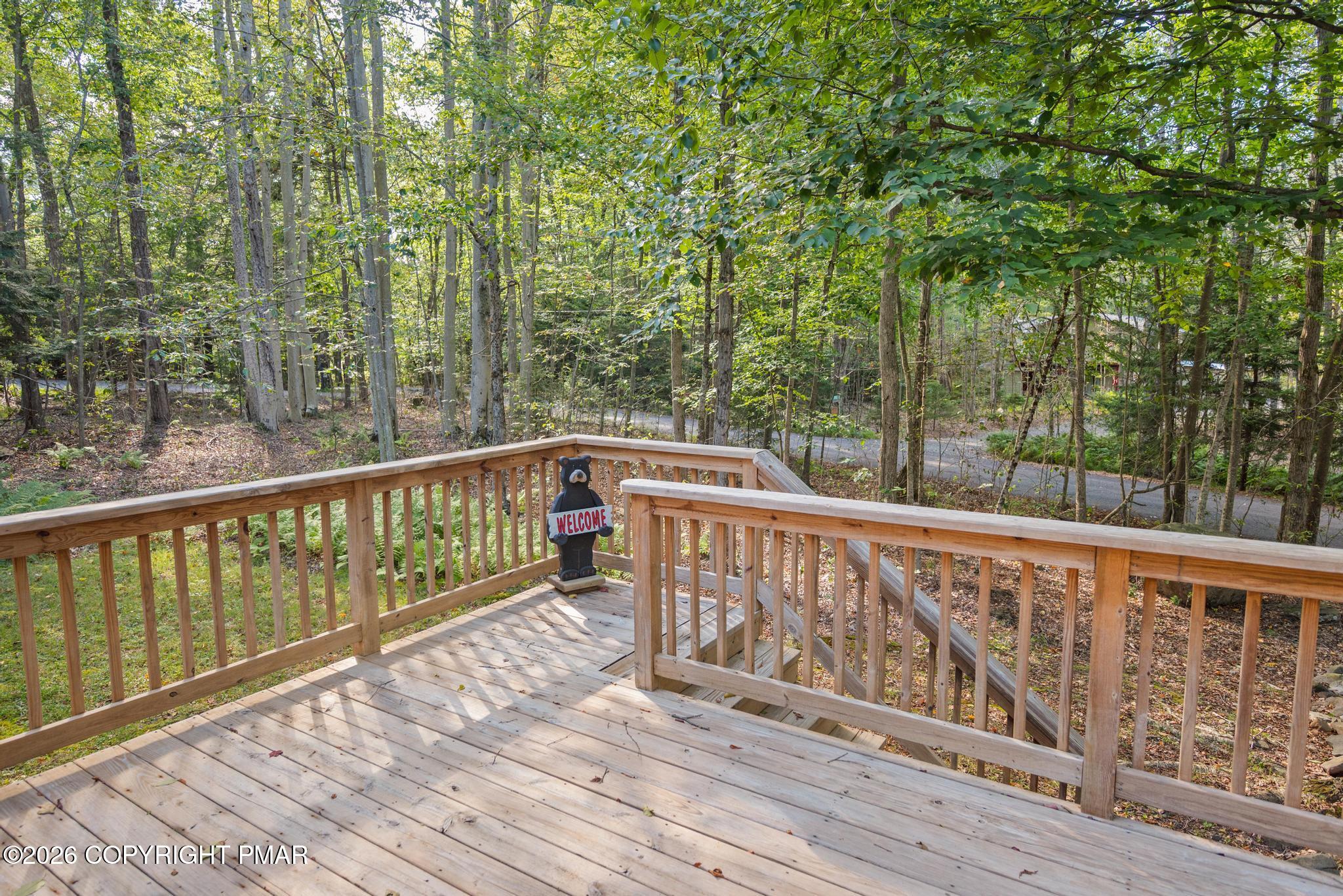 391 Berry Lane Property Photo 5