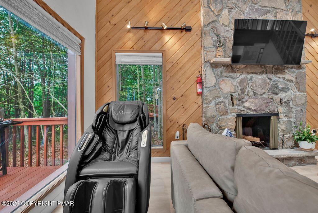 6029 Boardwalk Drive Property Photo 31
