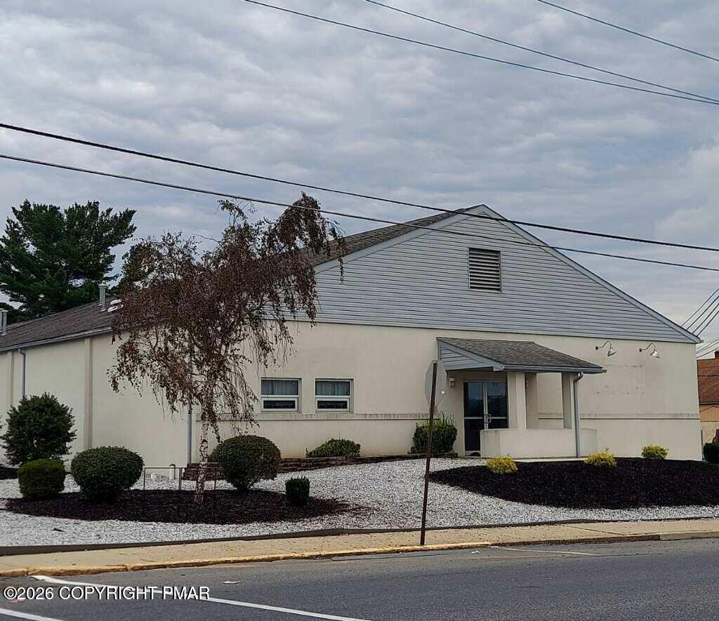 580 Coal Street Property Photo 1