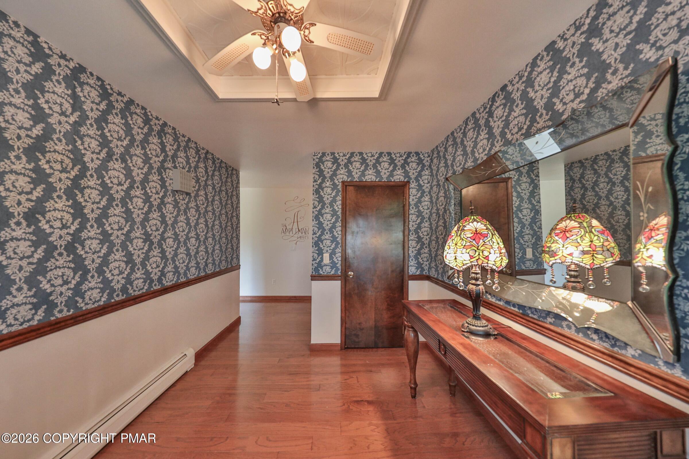 295 Crown View Avenue Property Photo 10