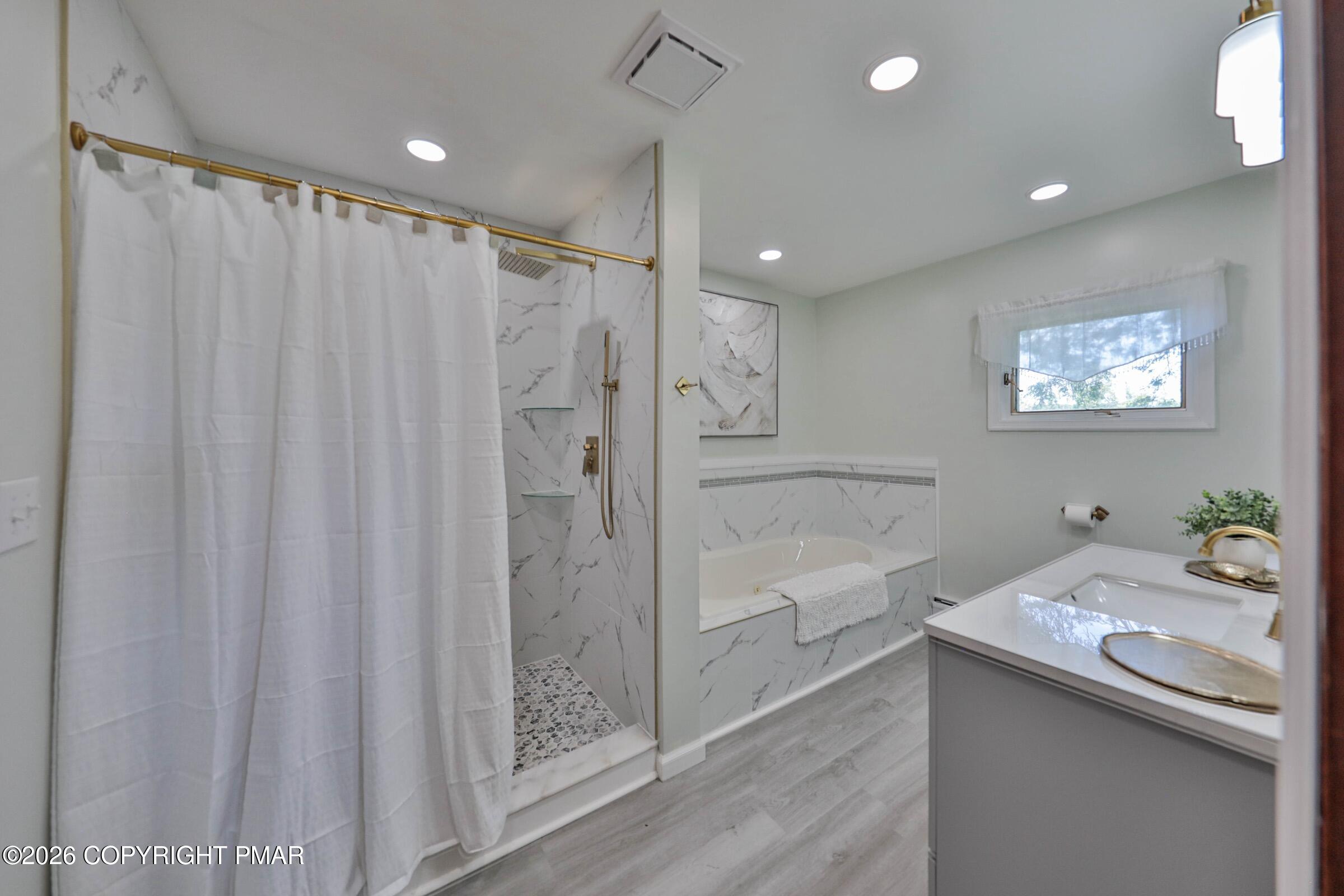 295 Crown View Avenue Property Photo 21