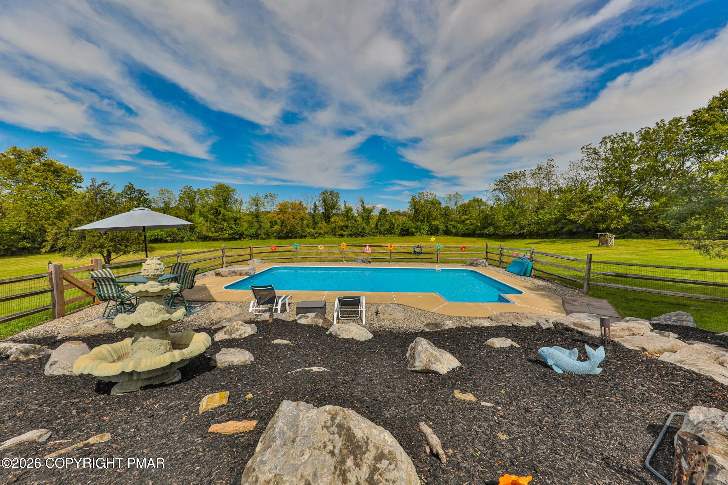295 Crown View Avenue Property Photo 43
