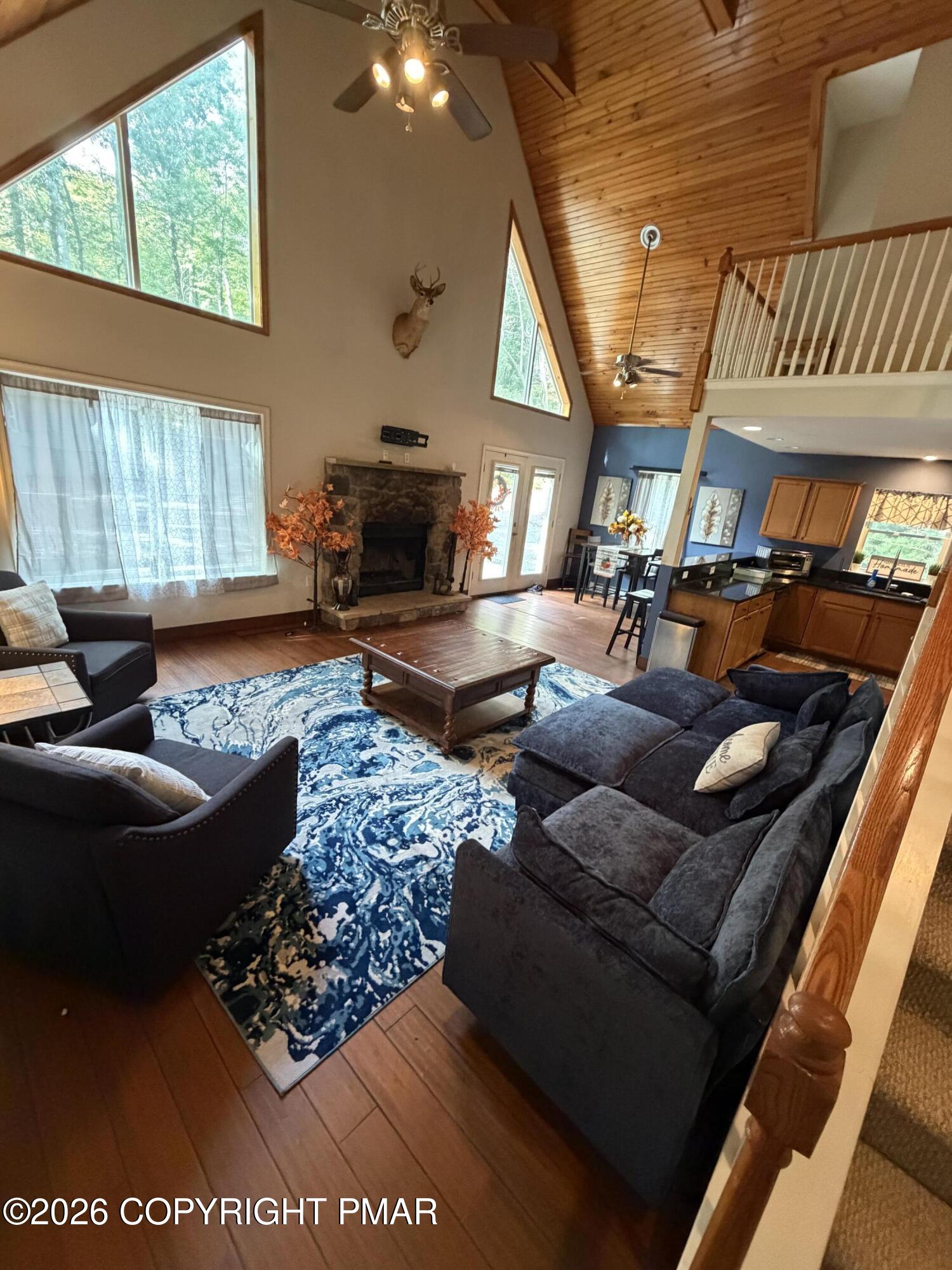 230 Delaware Drive Property Photo 6