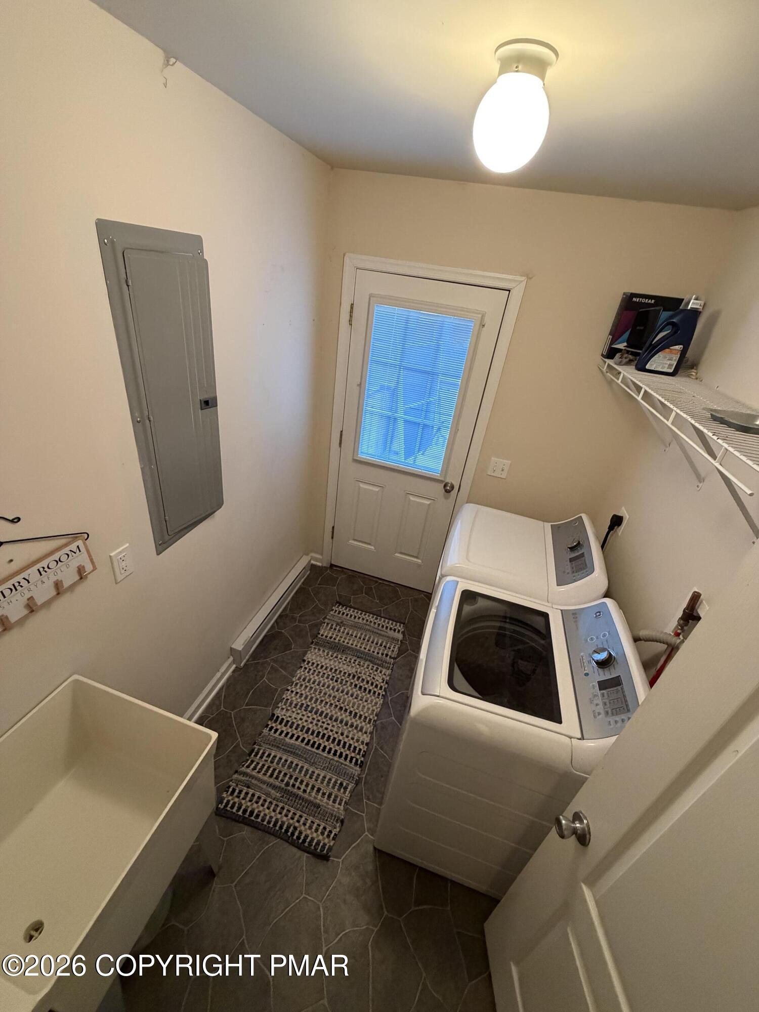 230 Delaware Drive Property Photo 11
