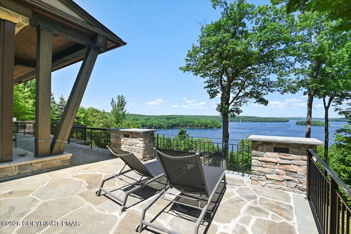 165 Pennwood Drive Property Photo 9