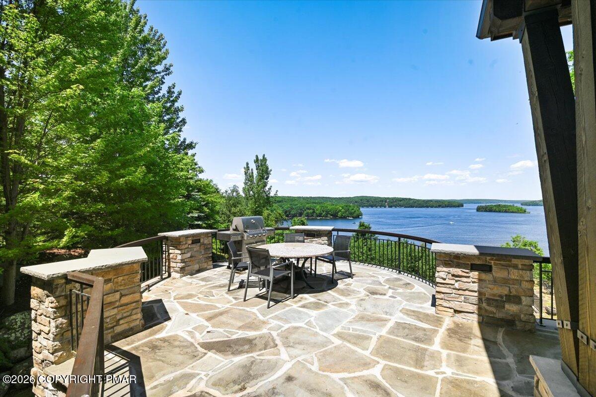 165 Pennwood Drive Property Photo 13