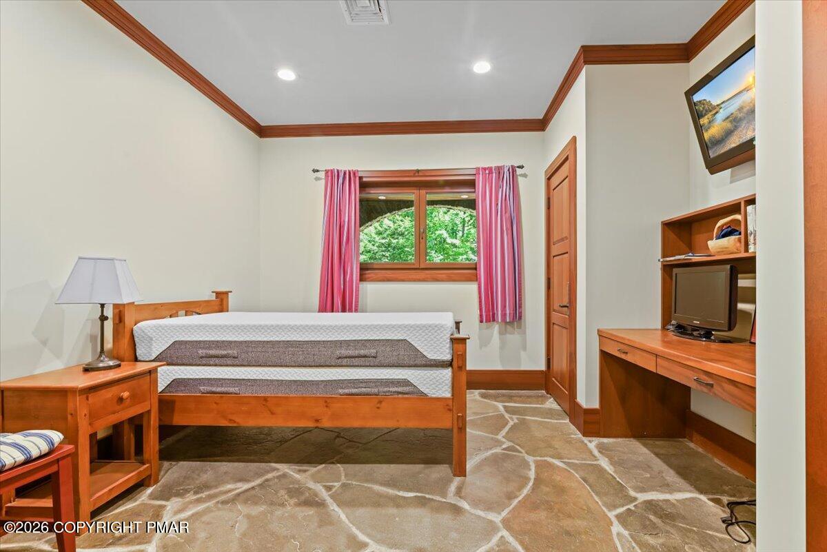 165 Pennwood Drive Property Photo 82