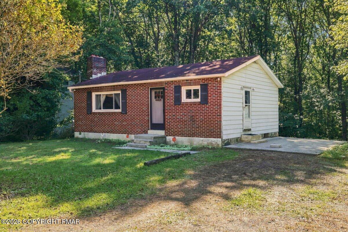 8827 Twin Lake Drive Property Photo 3