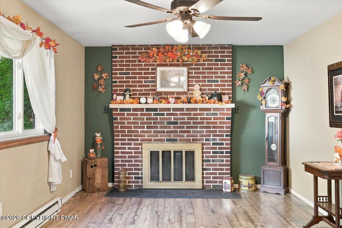 8827 Twin Lake Drive Property Photo 8
