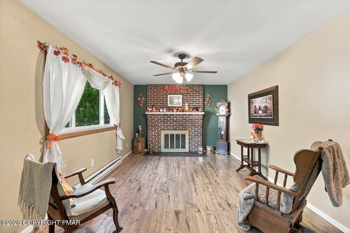 8827 Twin Lake Drive Property Photo 9