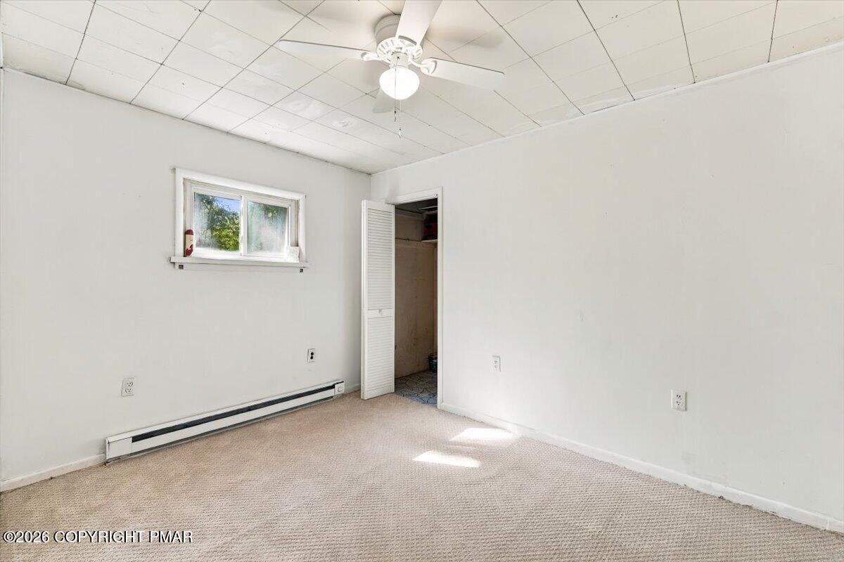 8827 Twin Lake Drive Property Photo 14