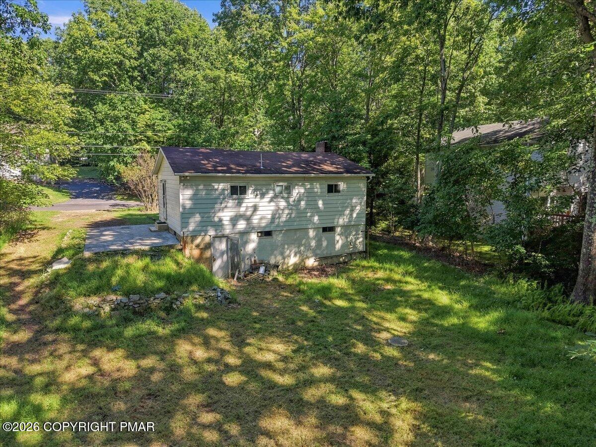 8827 Twin Lake Drive Property Photo 19