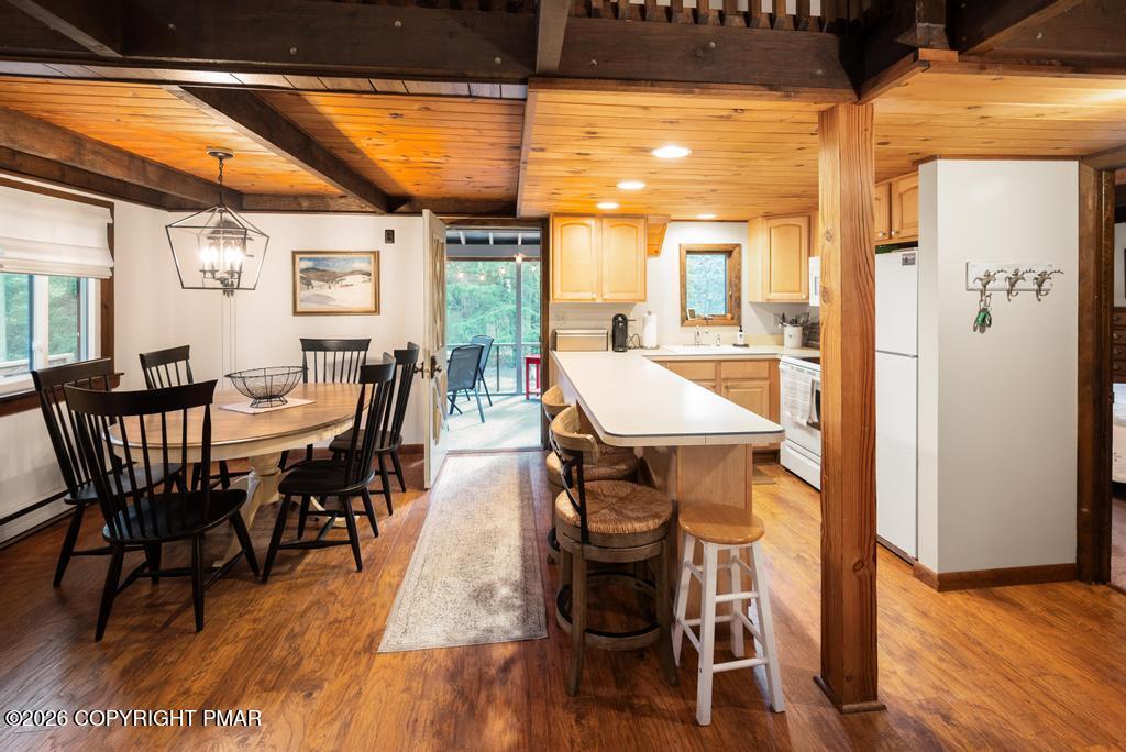 5439 Woodland Avenue Property Photo 8